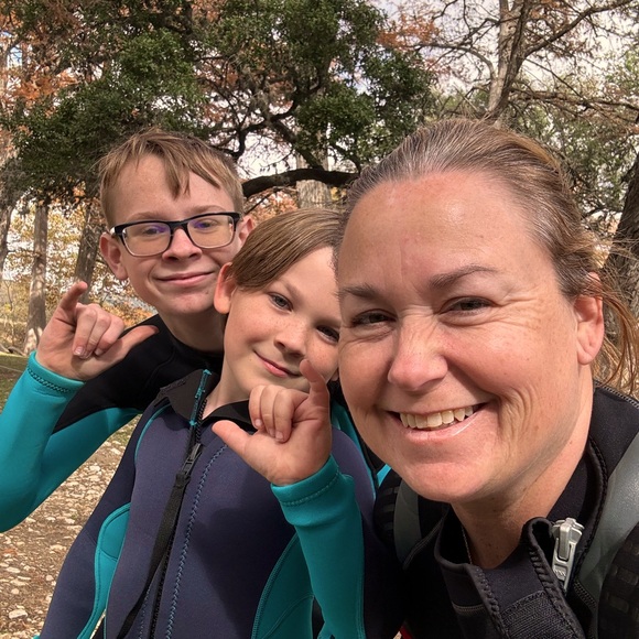 Meet your Posher, Sarah - Picture 1 of 1